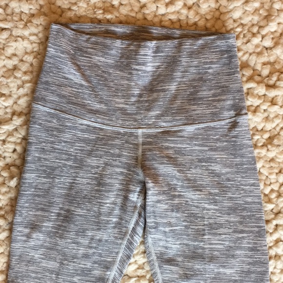 LuluLemon | Wunder Under Crop II (Special Edition) - Picture 5 of 6